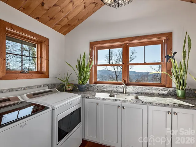 $895,000 | 54 High Bluff Drive, Weaverville, NC 28787