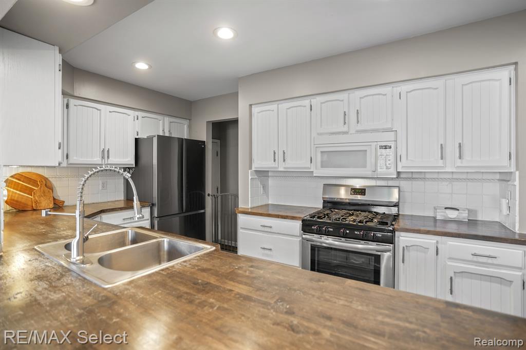 7028 Riegler Street Grand Blanc, MI 48439 - Photo 9 of 33 Gallery Image 9