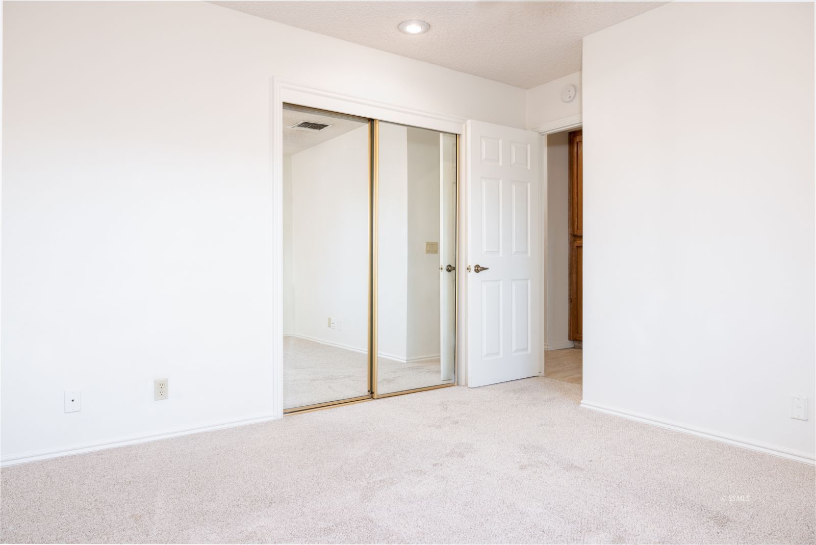 324 West Pilgrim Court Ridgecrest, CA 93555 - Photo 18 of 37 a view of an empty room