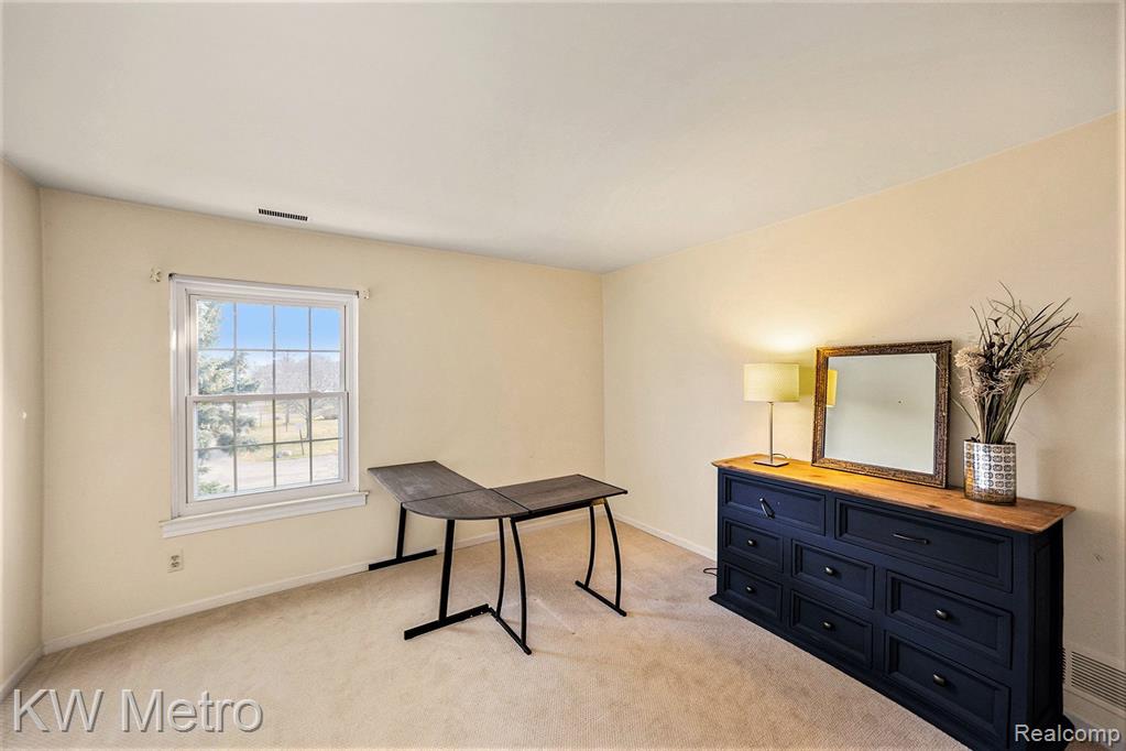 1695 Huntington Park, Unit D Rochester Hills, MI 48309 - Photo 16 of 24
