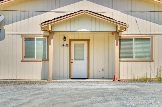 a view of a outdoor space with a tree