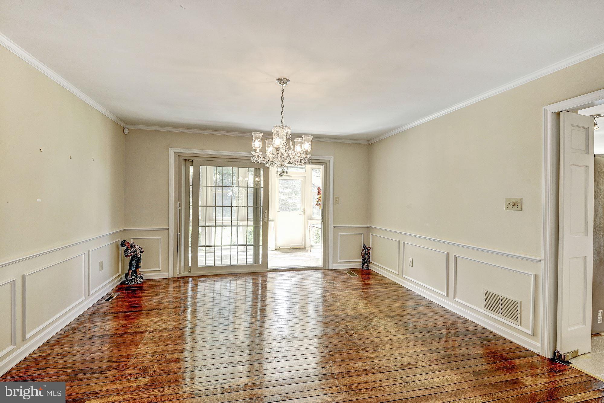 335 Locust Dale Road Front Royal, VA 22630 - Photo 11 of 26 Dining Room