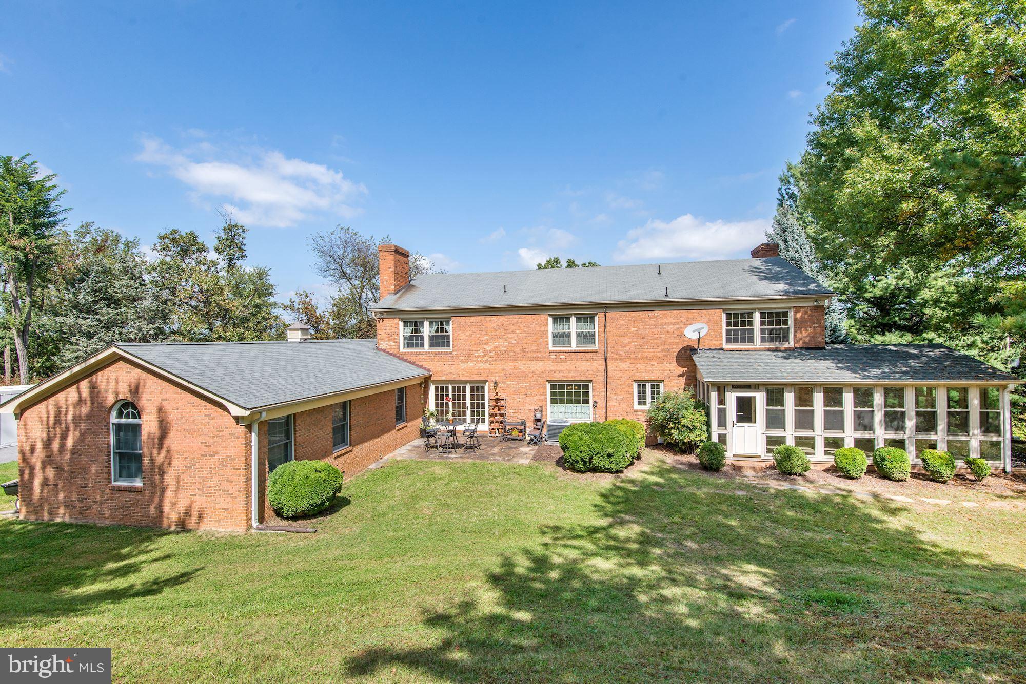 335 Locust Dale Road Front Royal, VA 22630 - Photo 17 of 26 Exterior (Rear)