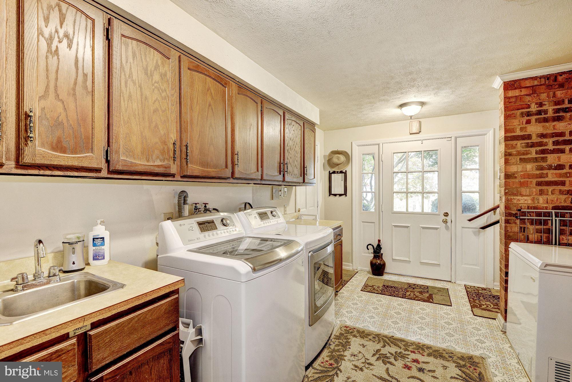 335 Locust Dale Road Front Royal, VA 22630 - Photo 2 of 26 Main floor laundry room