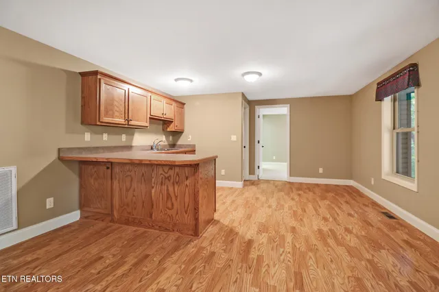 $598,000 | 124 Lynhurst Drive, Crossville, TN 38558