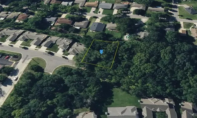 $27,999 | 611 West 100th Terrace, Kansas City, MO 64114