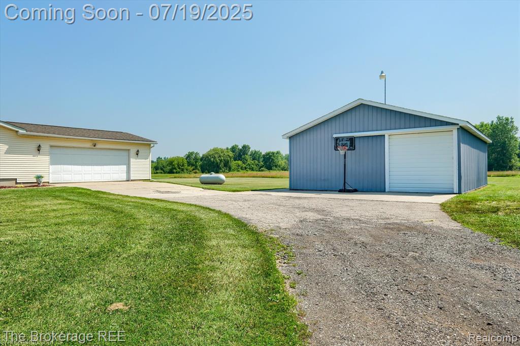 9380 North Lewis Road Clio, MI 48420 - Photo 6 of 64