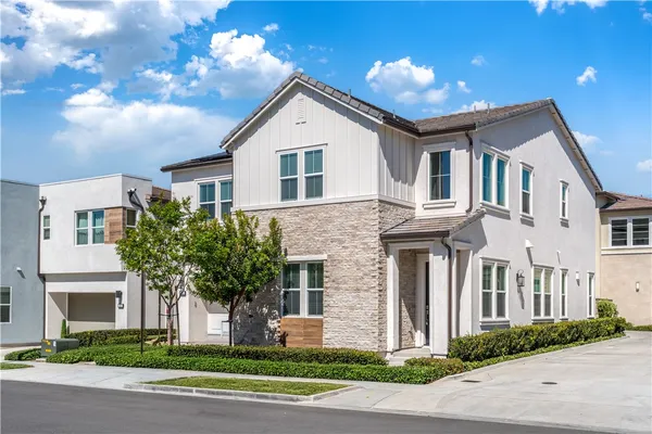 $2,000,000 | 141 Edna Parkway, Lake Forest, CA 92630