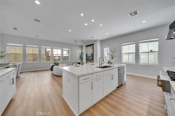 $2,000,000 | 141 Edna Parkway, Lake Forest, CA 92630