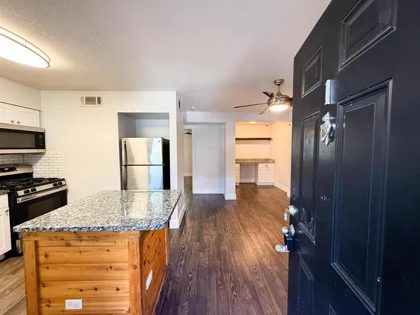 $1,100 | 5928 Fletcher Avenue, Unit 1, Fort Worth, TX 76107