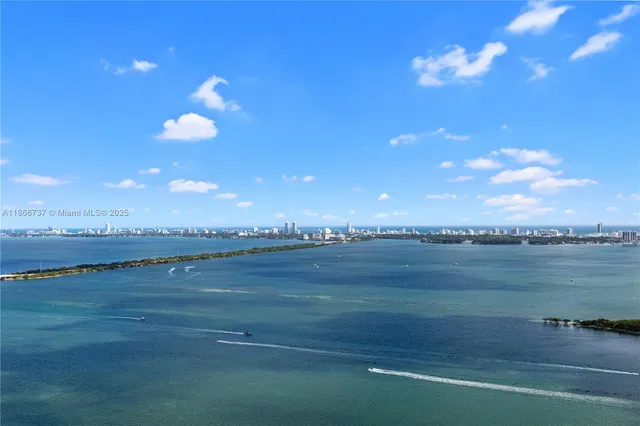 $9,000 | 700 Northeast 24th Street, Unit 4206, Miami, FL 33137