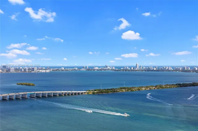 $9,000 | 700 Northeast 24th Street, Unit 4206, Miami, FL 33137