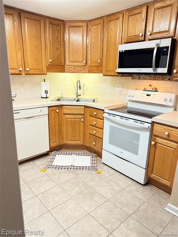 1421 East Mt Morris Road Mount Morris, MI 48458 - Photo 2 of 12