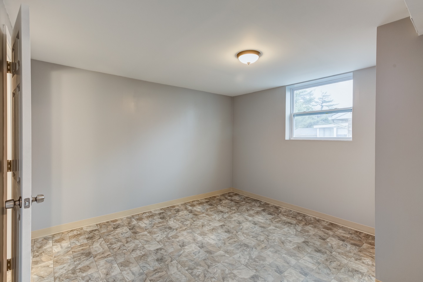 817 Stonebridge Road Evansville, IN 47710 - Photo 11 of 15 Gallery Image 11