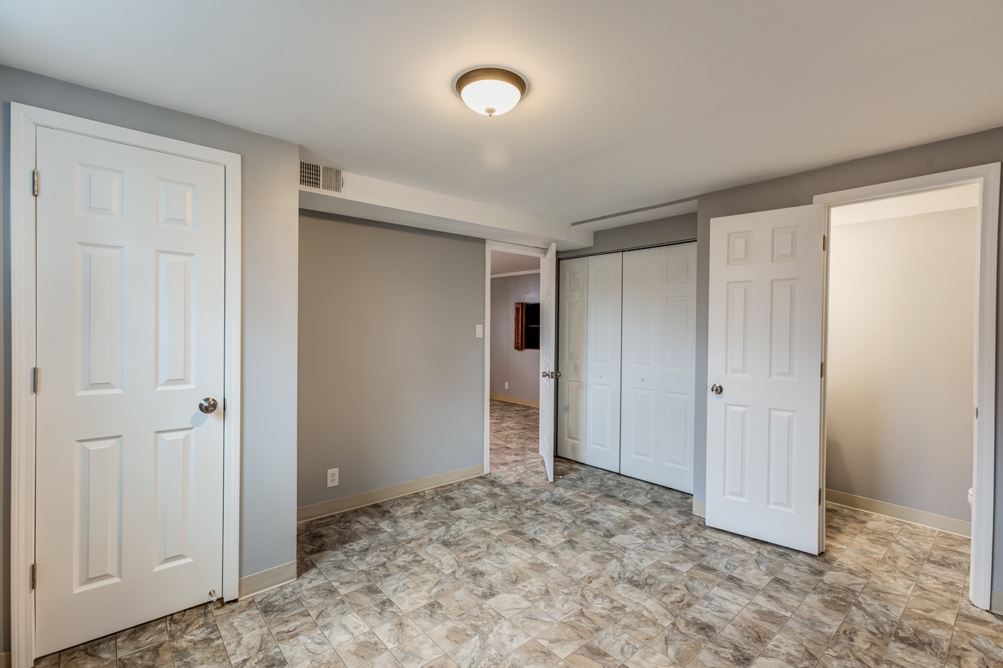 817 Stonebridge Road Evansville, IN 47710 - Photo 12 of 15 Gallery Image 12