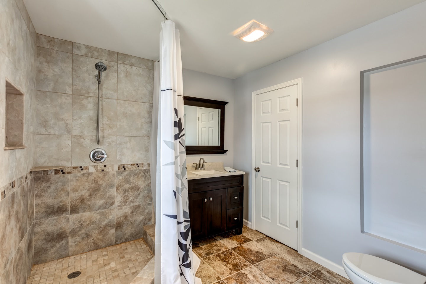 817 Stonebridge Road Evansville, IN 47710 - Photo 7 of 15 Gallery Image 7