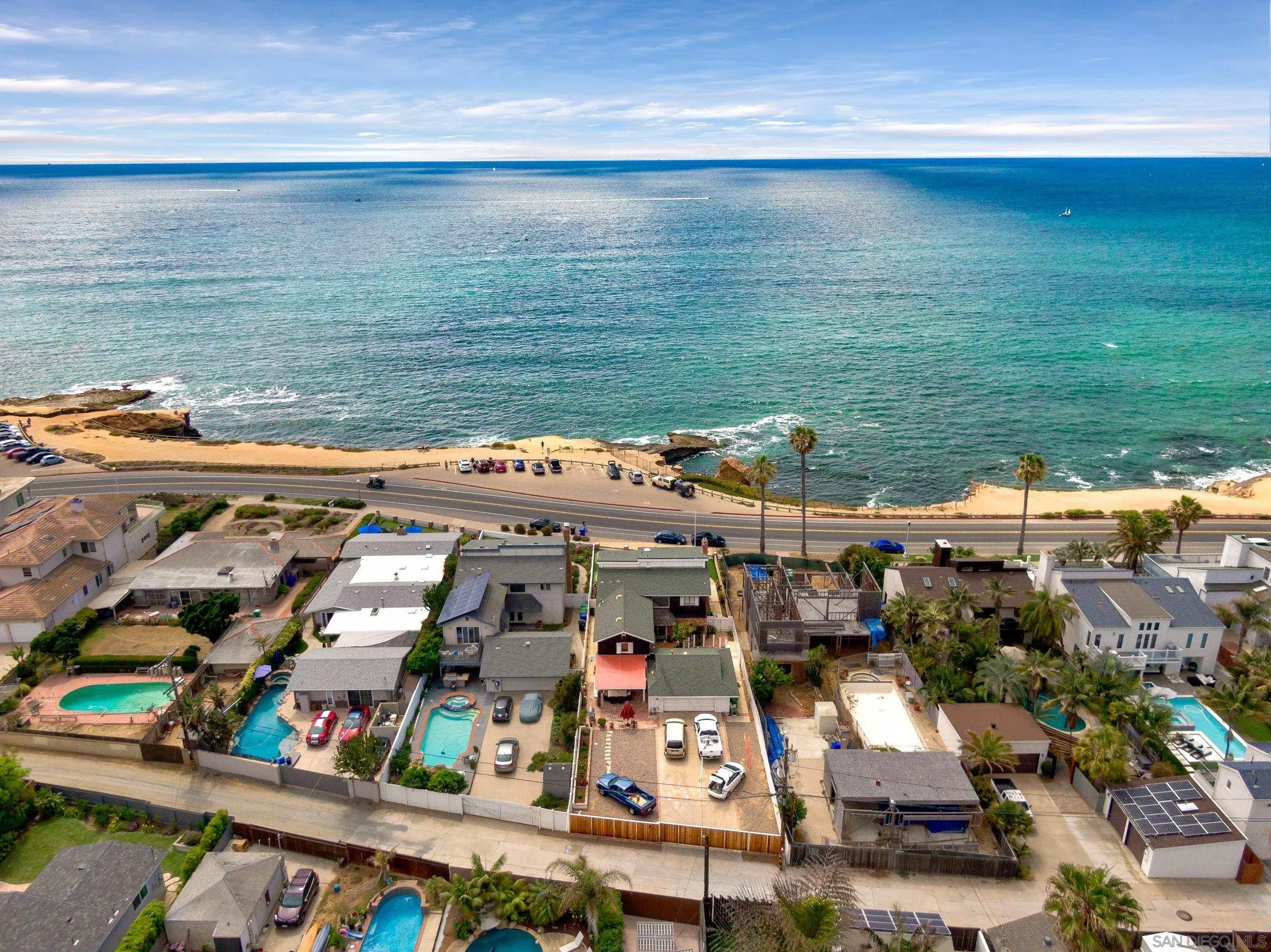 1295 Sunset Cliffs Boulevard San Diego, CA 92107 - Photo 5 of 32