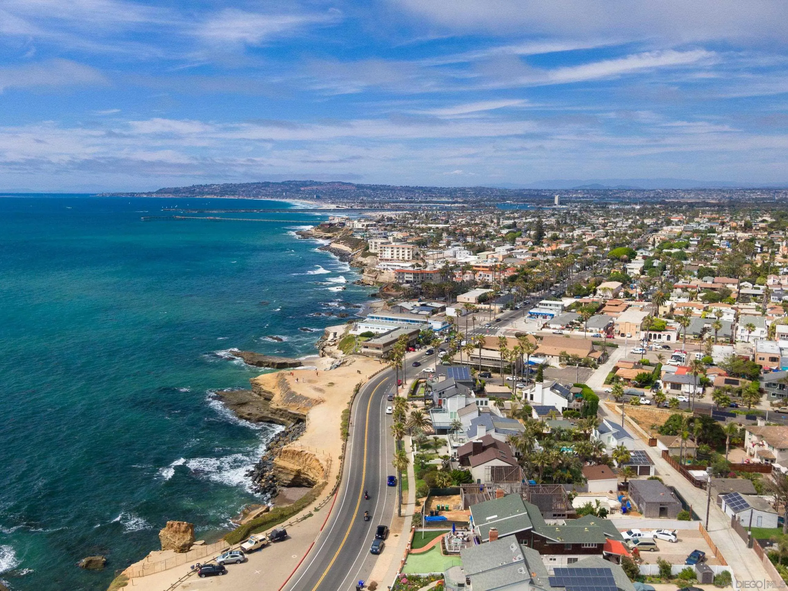 1295 Sunset Cliffs Boulevard San Diego, CA 92107 - Photo 6 of 32 a view of a city