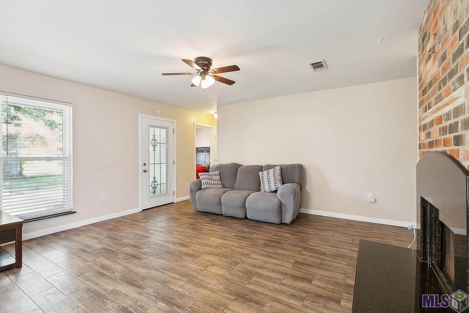 17031 Strain Road Baton Rouge, LA 70816 - Photo 4 of 21 Gallery Image 4