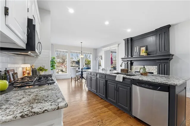 $579,900 | 14705 West 128th Street, Olathe, KS 66062