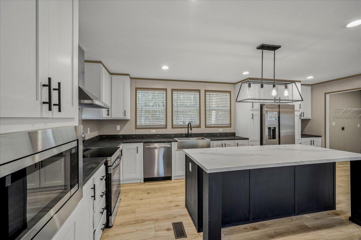 319 Hickory Nut Way Cross, SC 29436 - Photo 11 of 34 10-319 Hickory Nut Way-8