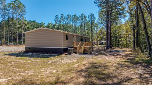 $284,000 | 319 Hickory Nut Way, Cross, SC 29436