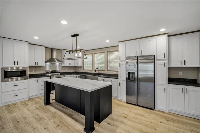 $284,000 | 319 Hickory Nut Way, Cross, SC 29436