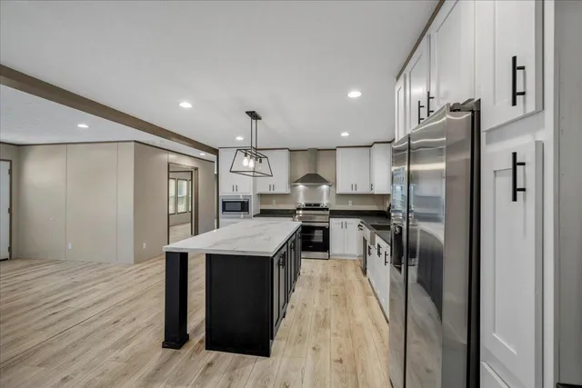 $284,000 | 319 Hickory Nut Way, Cross, SC 29436