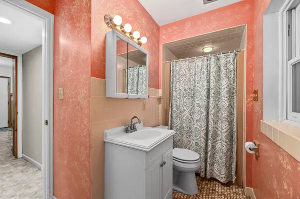 $650,000 | 25922 West Loomis Road, Norway, WI 53185