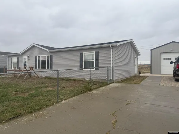 $242,000 | 821 Ash Street, Rawlins, WY 82301