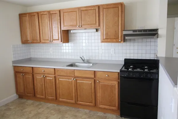 $1,795 | 86 Baldwin Street, Unit 8, Lowell, MA 01851