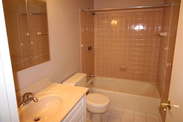 $1,795 | 86 Baldwin Street, Unit 8, Lowell, MA 01851