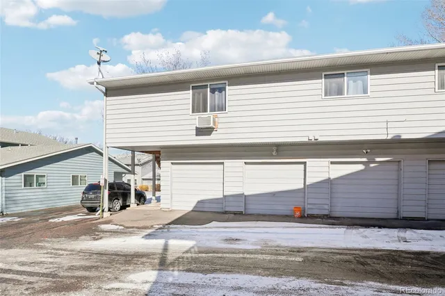 $300,000 | 1033 West 112th Avenue, Unit C, Denver, CO 80234