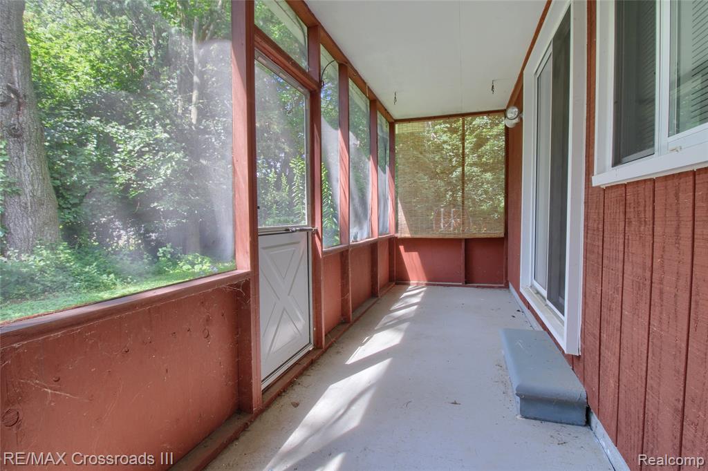 13702 Lenmoore Road Belleville, MI 48111 - Photo 24 of 31