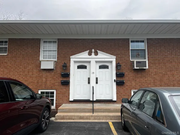 $1,795 | 19 Alpine Drive, Unit F, Wappingers Falls, NY 12590