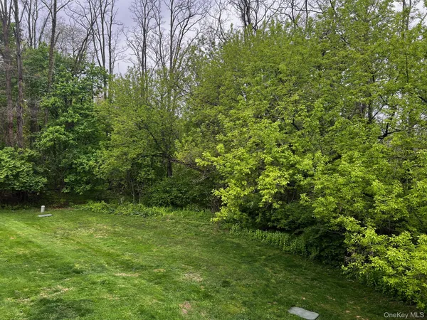 $1,795 | 19 Alpine Drive, Unit F, Wappingers Falls, NY 12590