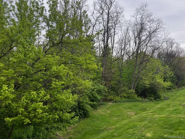 $1,795 | 19 Alpine Drive, Unit F, Wappingers Falls, NY 12590