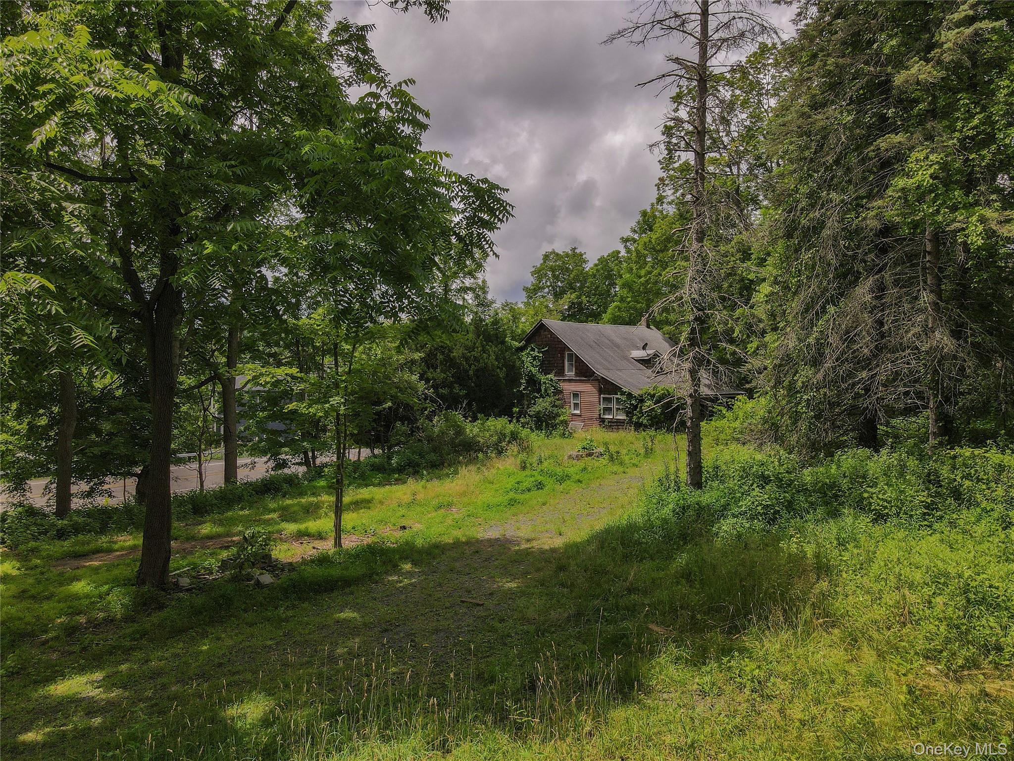 1 Jessup Road Warwick, NY 10990 - Photo 20 of 20 View of yard