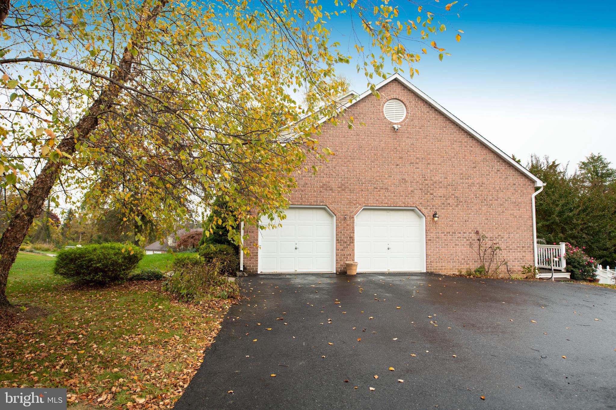 1401 Woodridge Manor Road Fallston, MD 21047 - Photo 27 of 29 Two car garage and large driveway