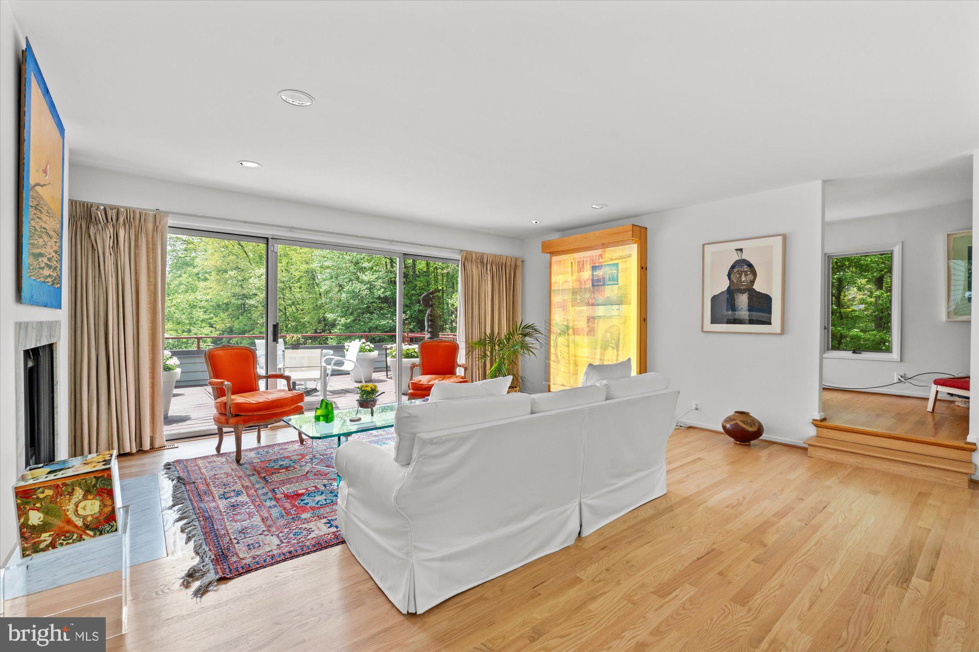 2002 Cutwater Court Reston, VA 20191 - Photo 12 of 91 Gallery Image 12