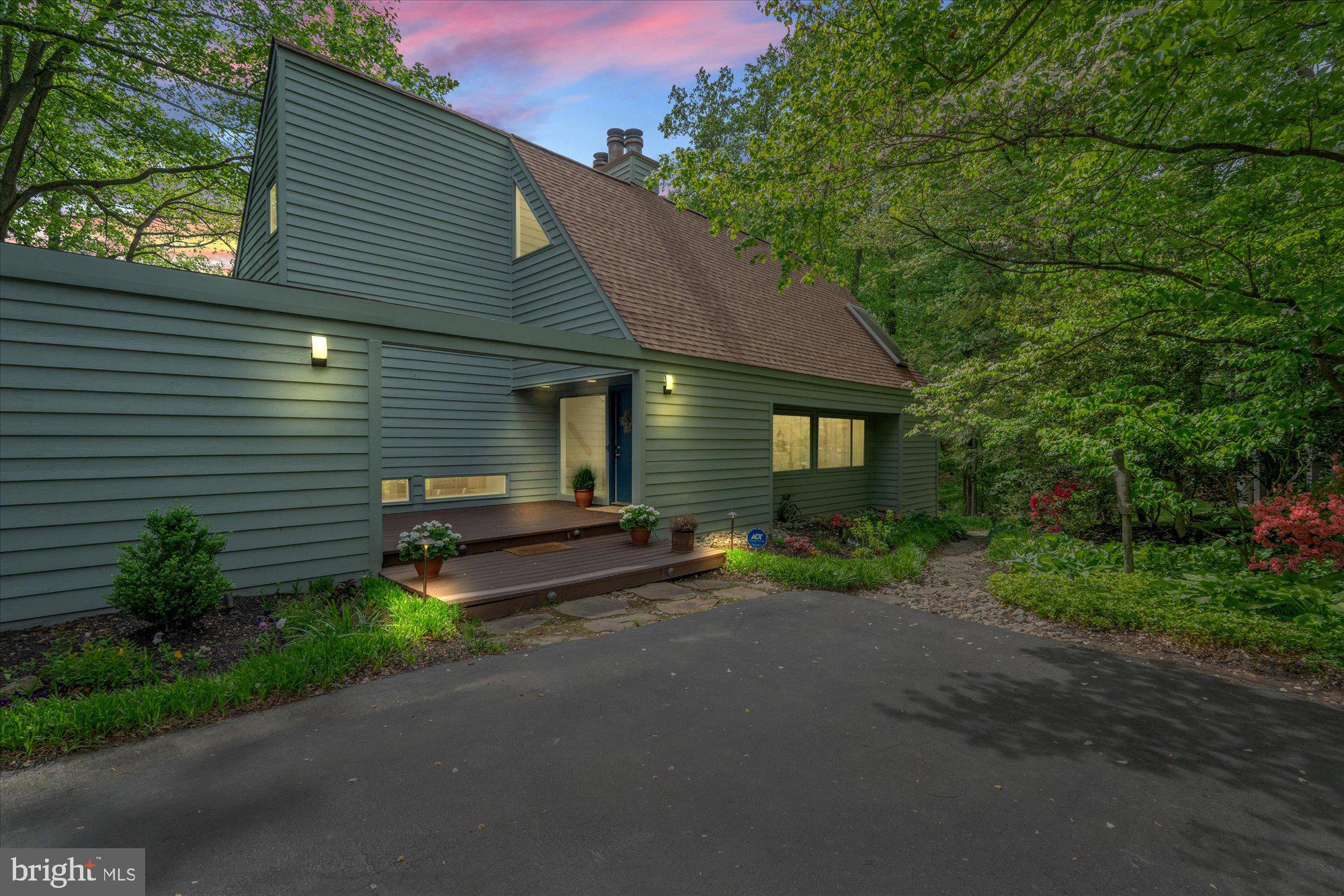 2002 Cutwater Court Reston, VA 20191 - Photo 2 of 91 Private driveway and entrance to home