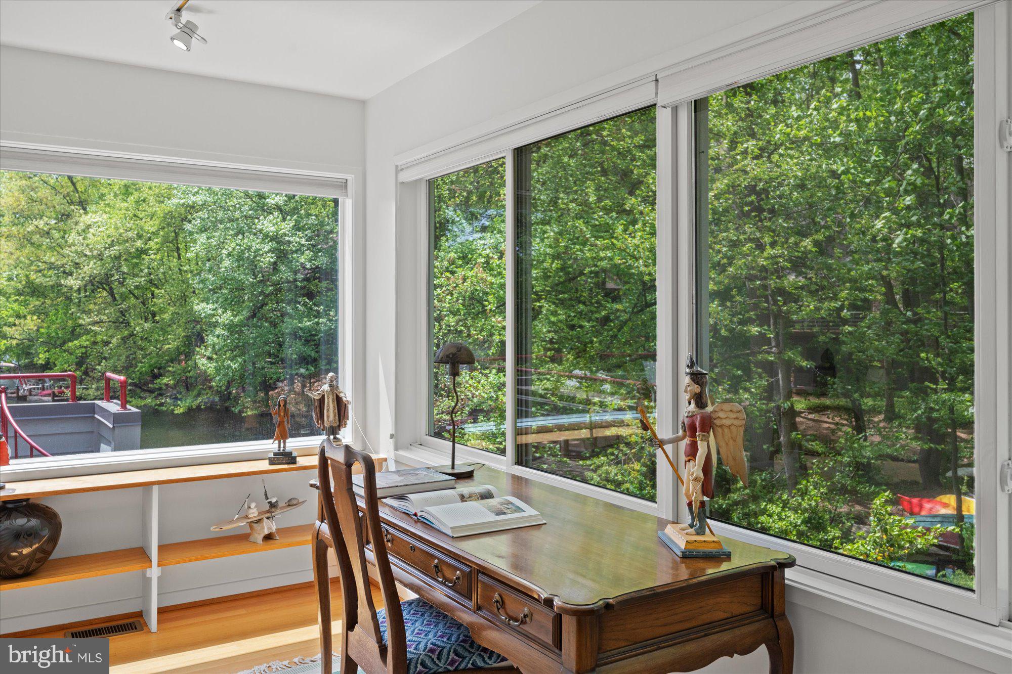 2002 Cutwater Court Reston, VA 20191 - Photo 21 of 91 Tranquil setting for office space