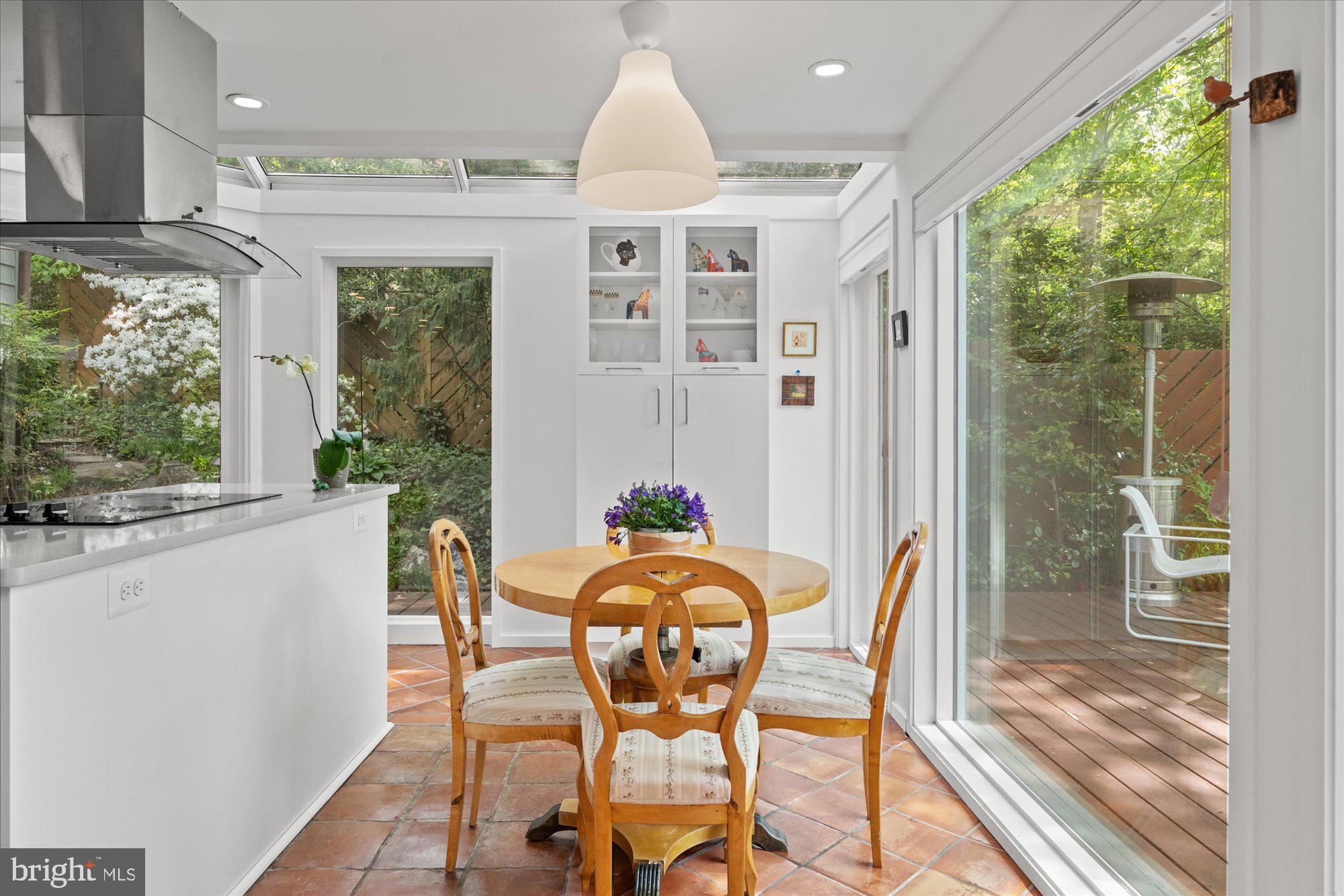 2002 Cutwater Court Reston, VA 20191 - Photo 31 of 91 Gallery Image 31