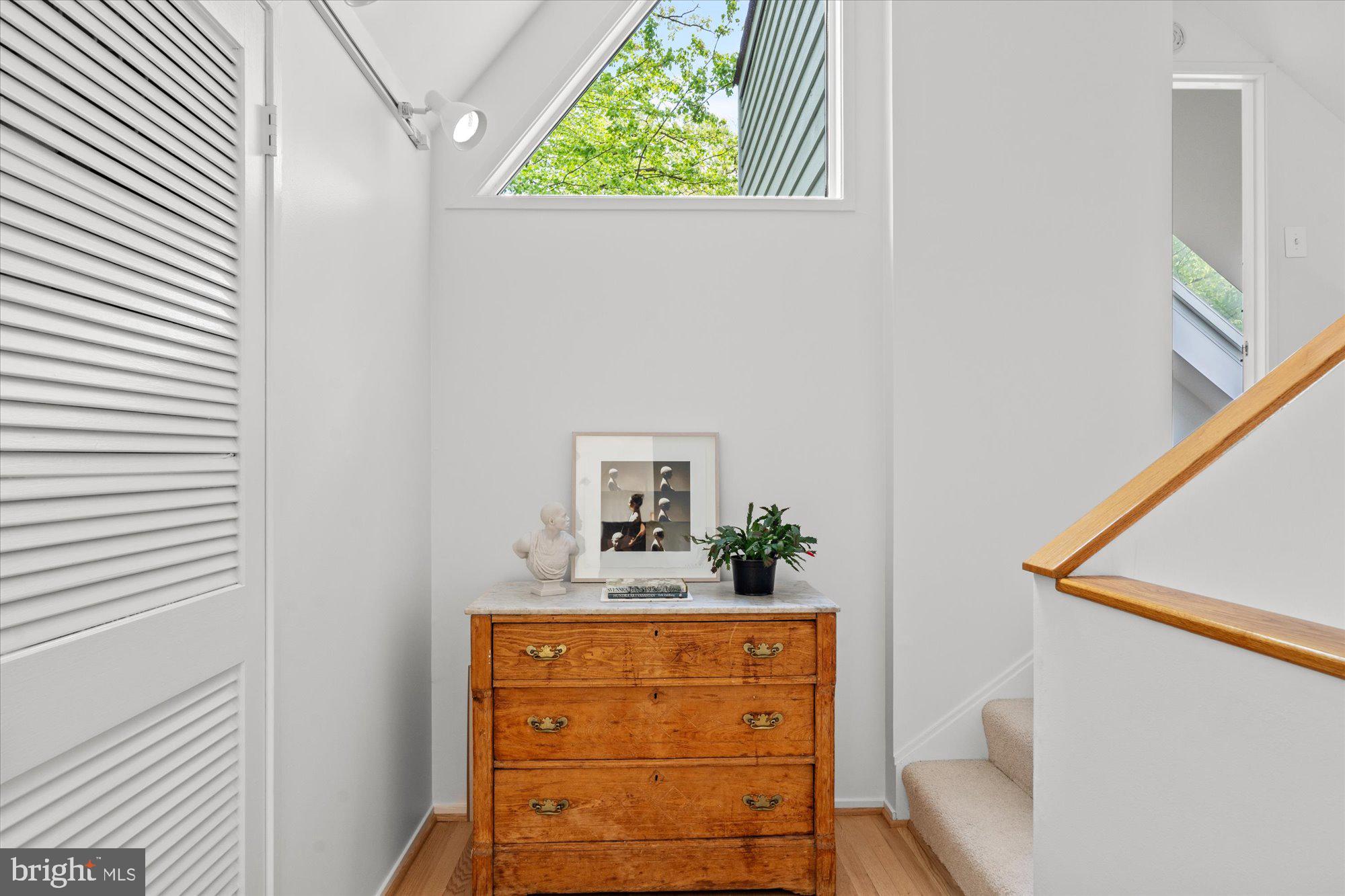 2002 Cutwater Court Reston, VA 20191 - Photo 43 of 91 Landing outside of the primary bedroom