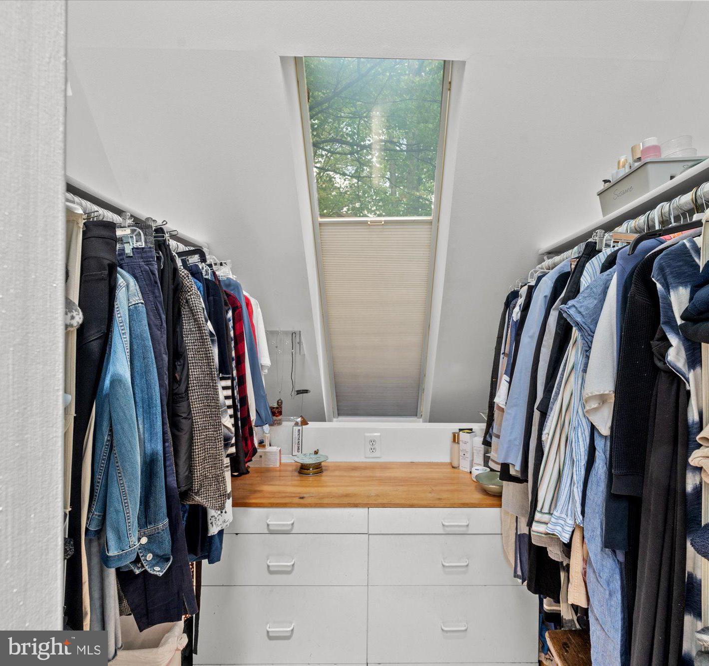 2002 Cutwater Court Reston, VA 20191 - Photo 48 of 91 Gallery Image 48