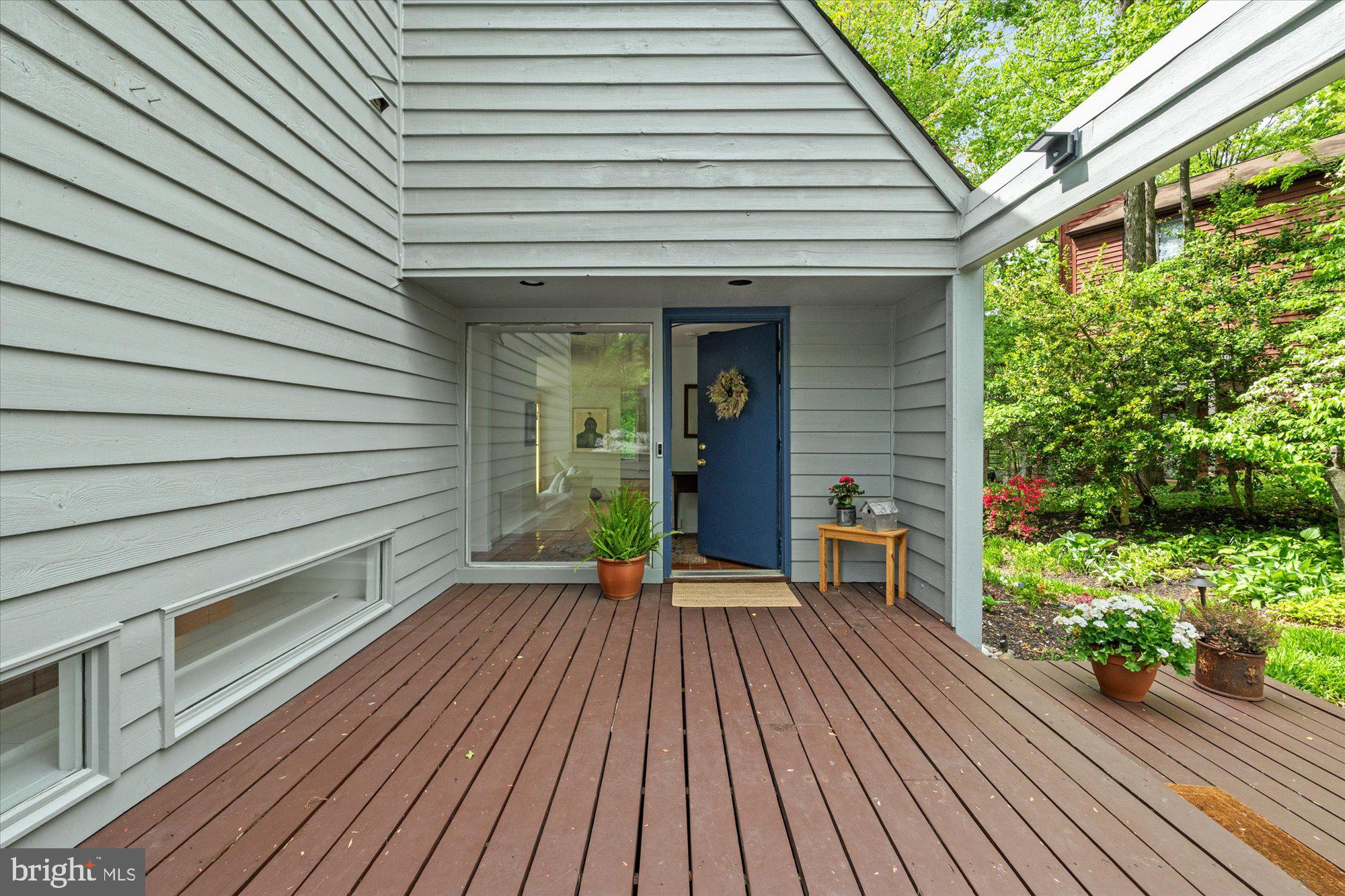 2002 Cutwater Court Reston, VA 20191 - Photo 73 of 91 Main level entrance