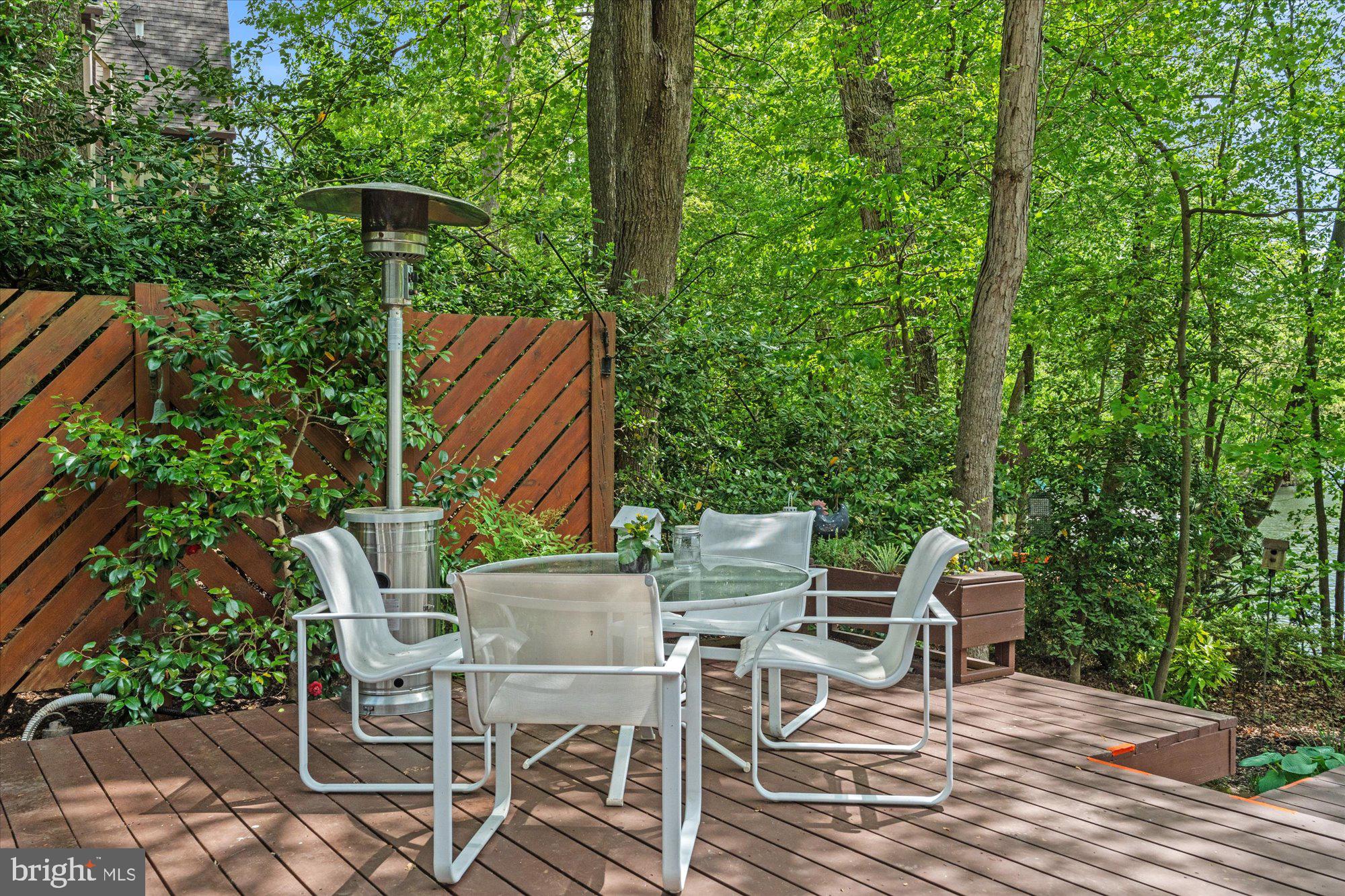 2002 Cutwater Court Reston, VA 20191 - Photo 76 of 91 Deck outside of kitchen