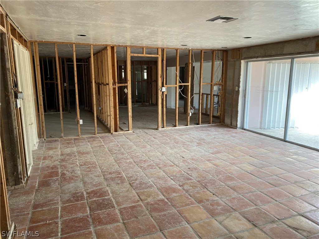 4738 Rue Belle Mer Sanibel, FL 33957 - Photo 7 of 28 Gallery Image 7