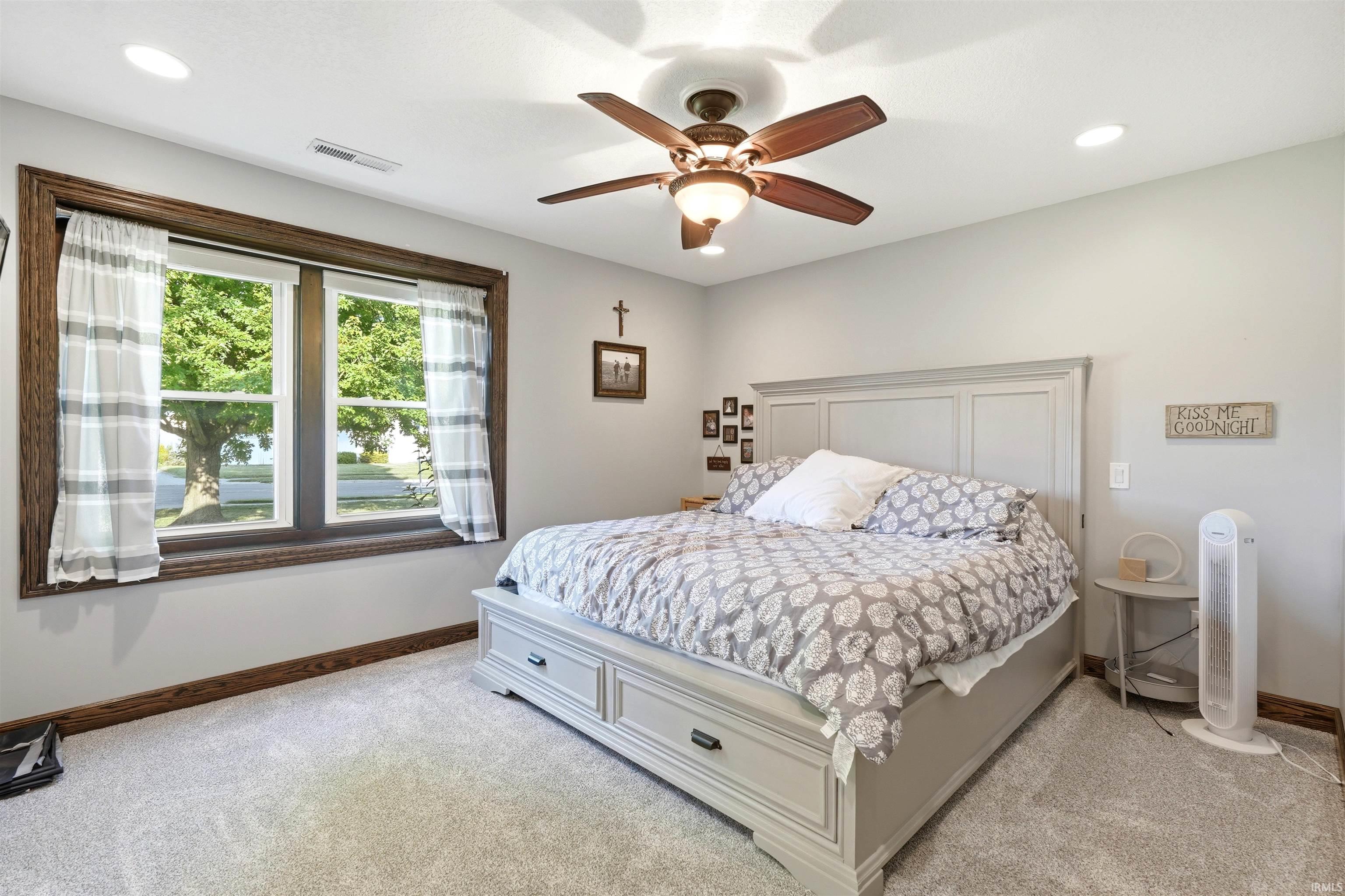 645 North Riley Street Kendallville, IN 46755 - Photo 16 of 34