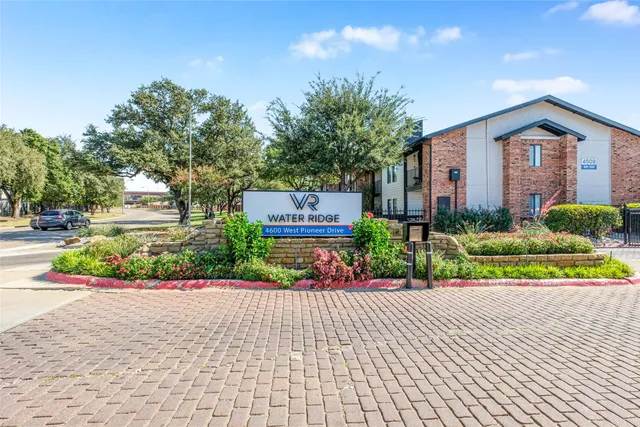 $861 | 4600 West Pioneer Drive, Unit 112, Irving, TX 75061